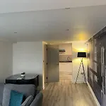 5 Halifax House, Apartment 3